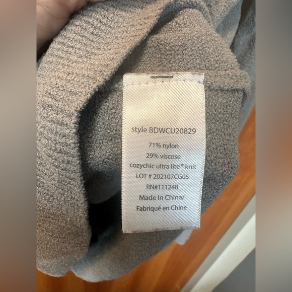 Barefoot Dreams CozyChic Lite Gray Pullover Sweater size XS - Picture 4 of 5
